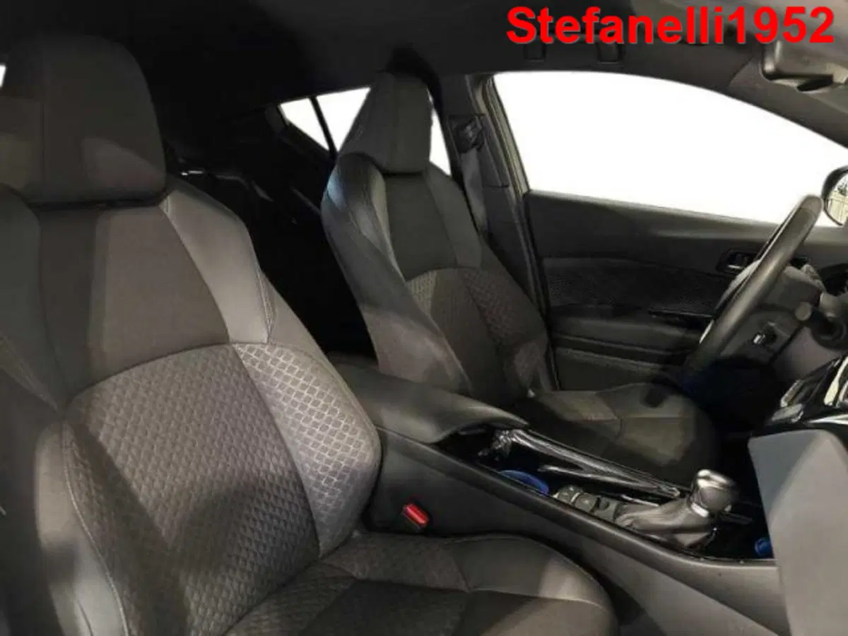 Toyota Toyota C-HR usata a Bologna (16)