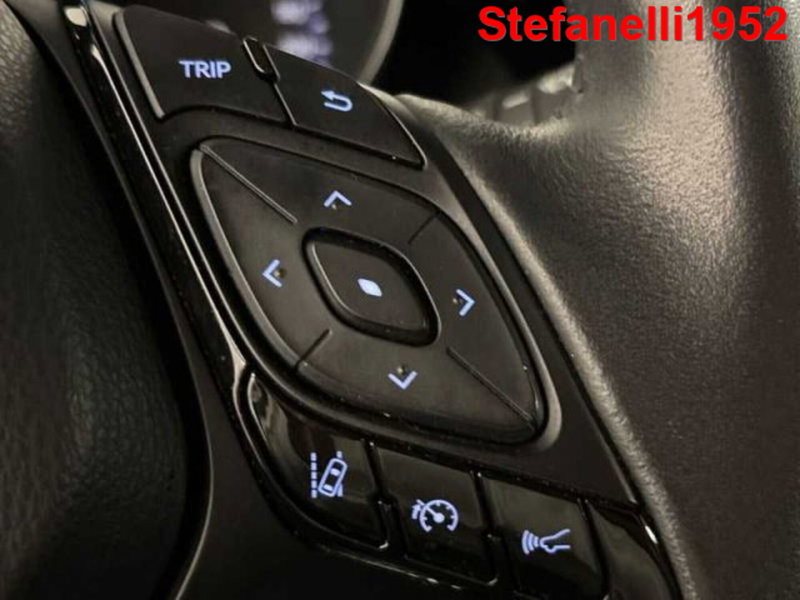 Toyota Toyota C-HR usata a Bologna (19)