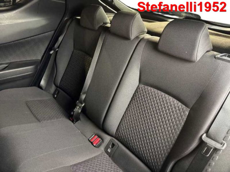 Toyota Toyota C-HR usata a Bologna (9)