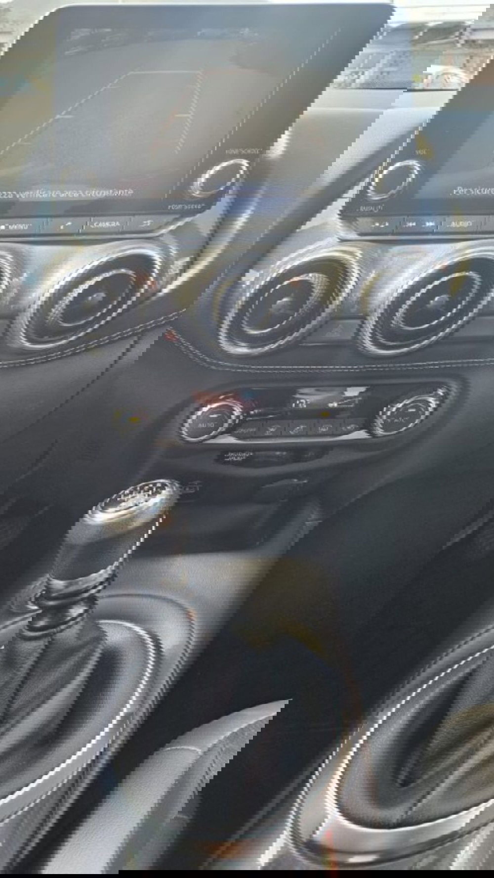 Nissan Juke usata a Lucca (12)