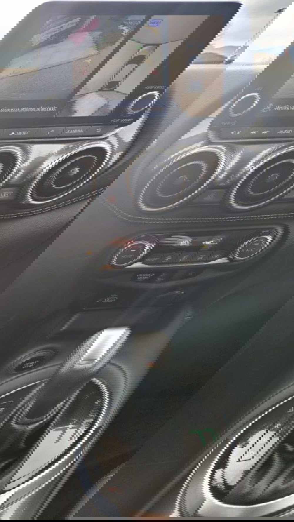 Nissan Juke usata a Lucca (11)