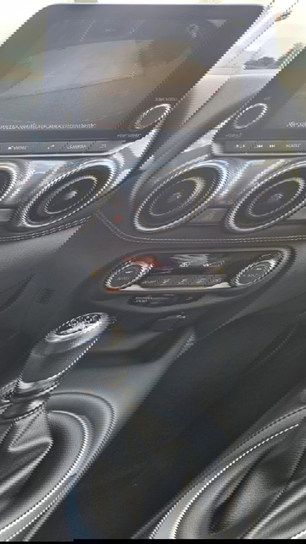 Nissan Juke usata a Lucca (11)