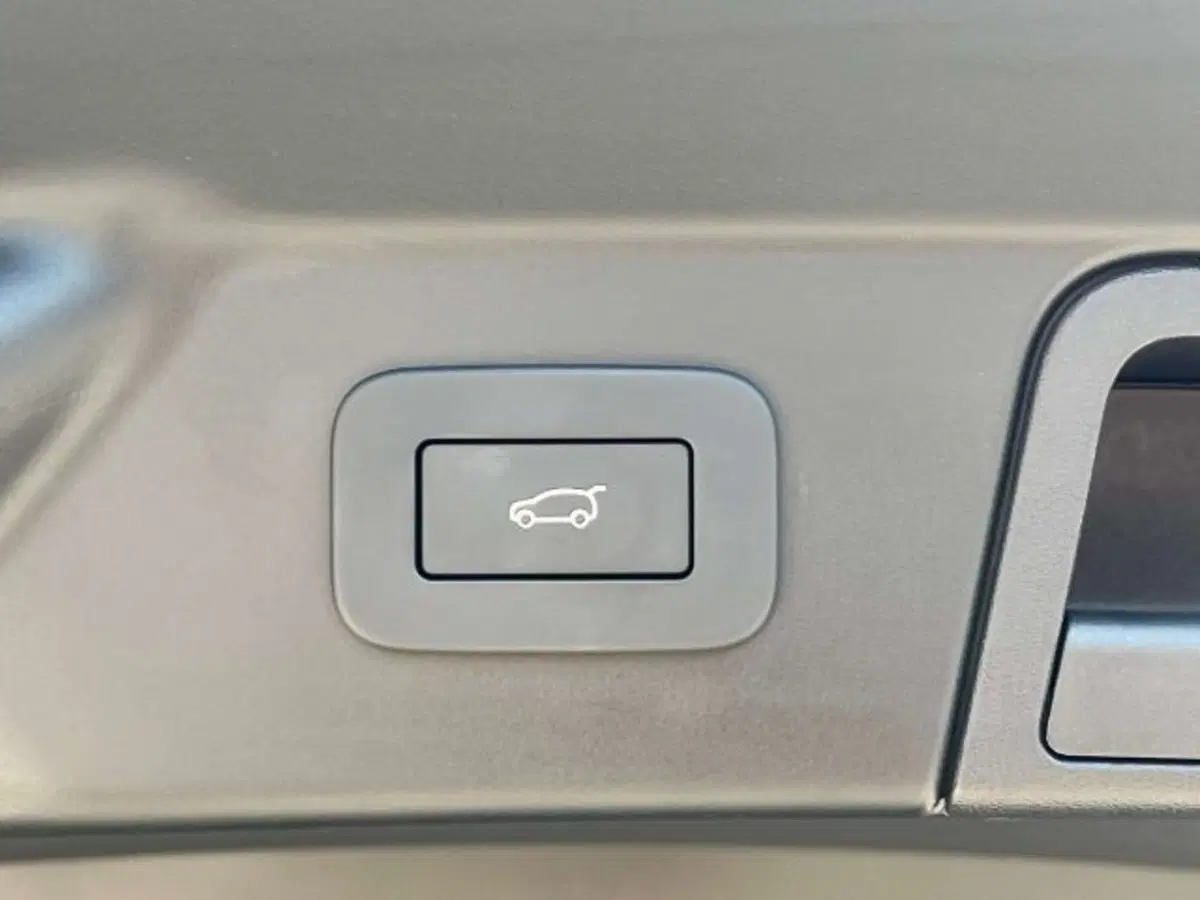 Land Rover Range Rover Velar usata a Firenze (11)