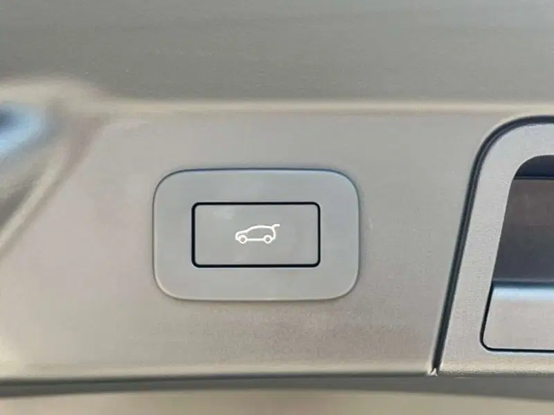 Land Rover Range Rover Velar usata a Firenze (11)