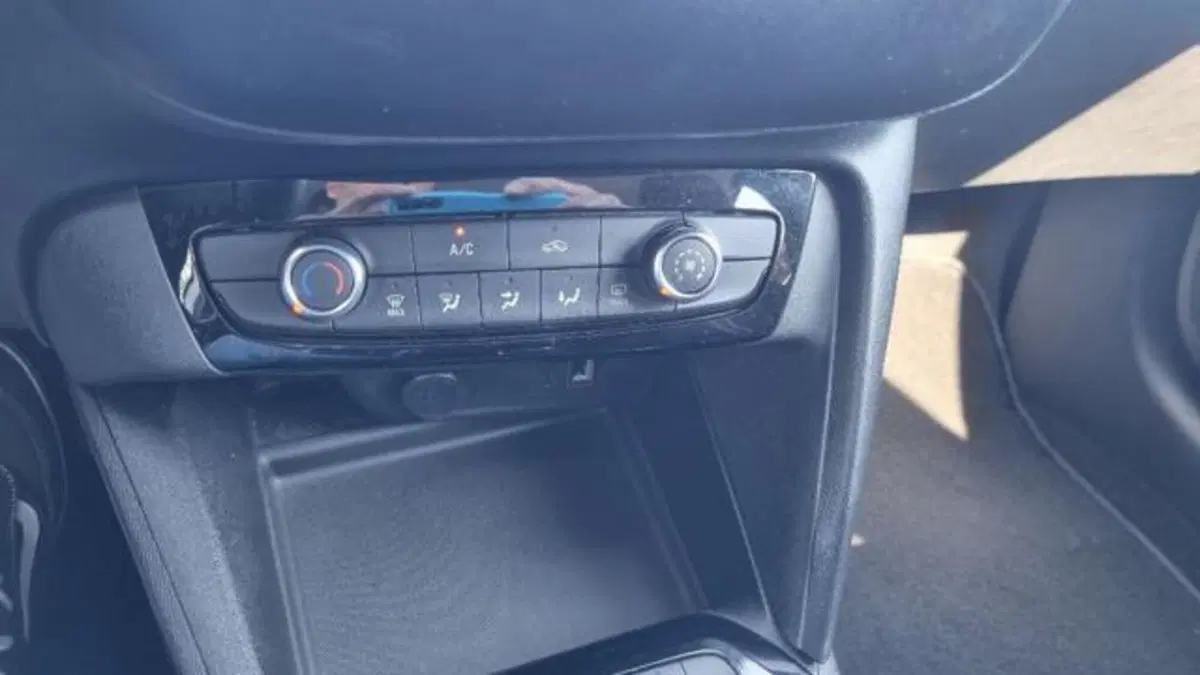 Opel Corsa usata a Savona (6)