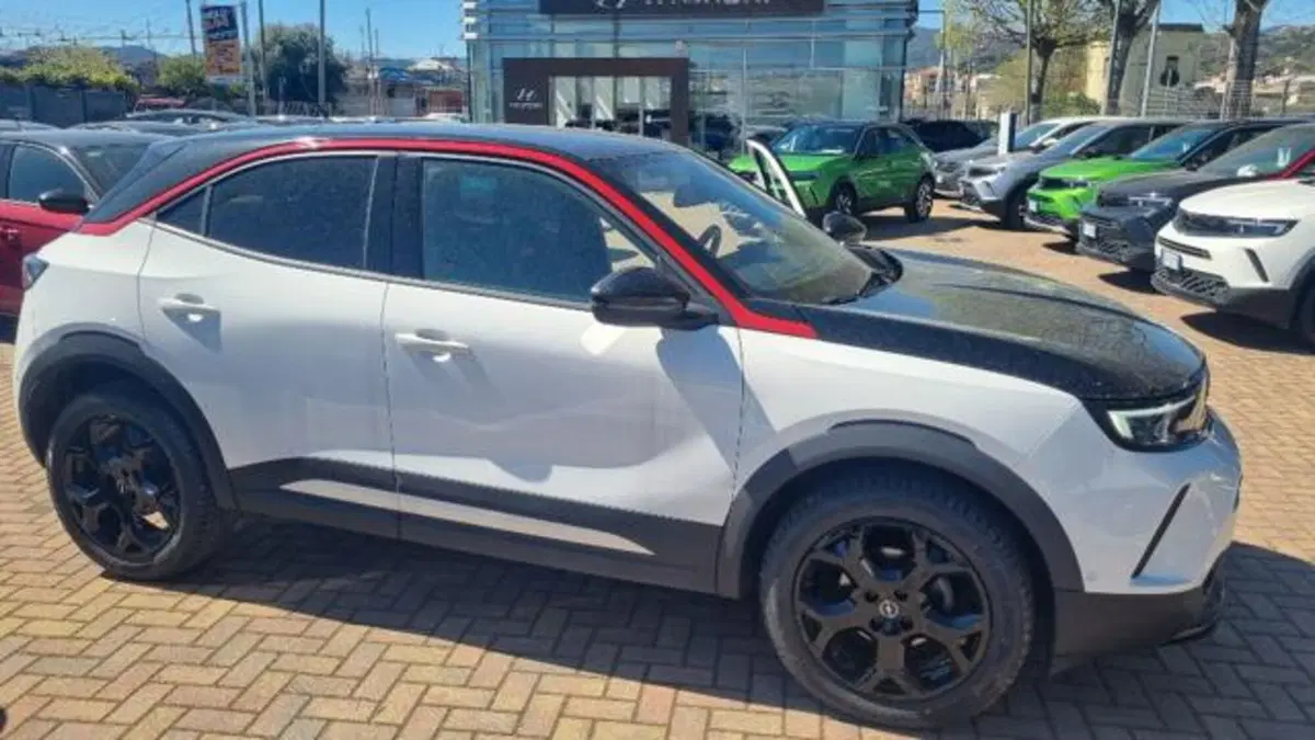 Opel Mokka usata a Savona (19)
