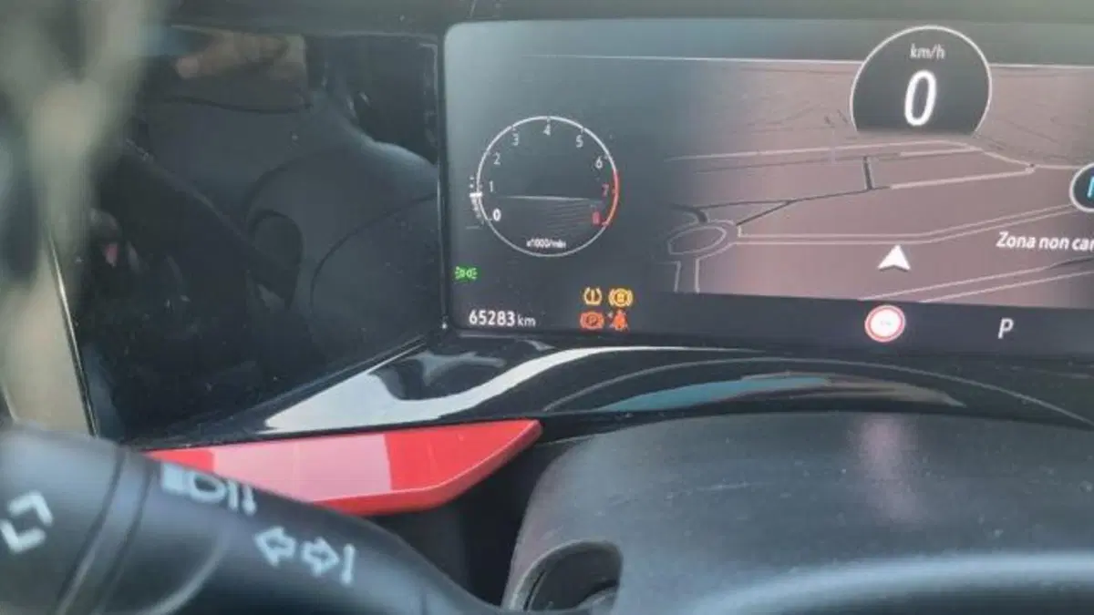 Opel Mokka usata a Savona (9)