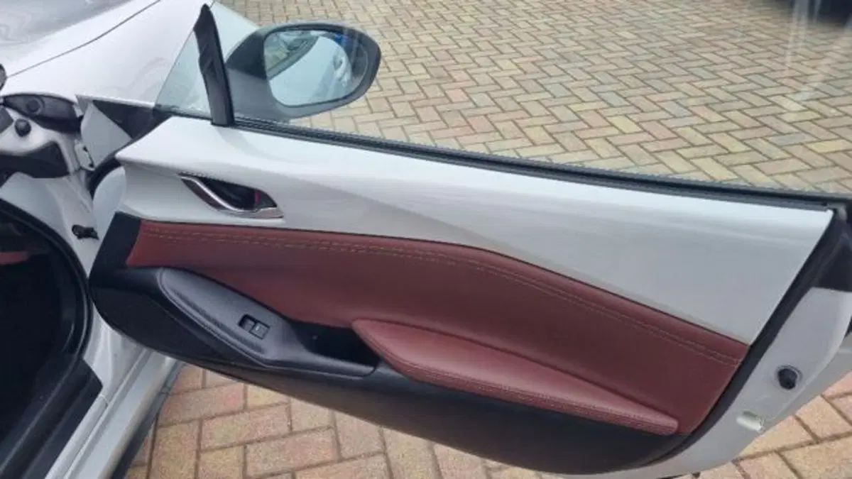 Mazda MX-5 usata a Savona (17)