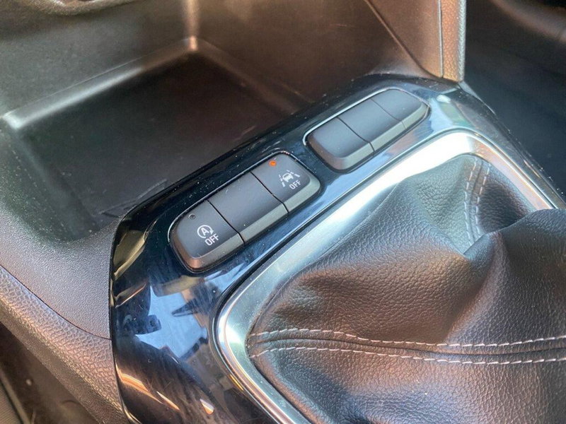 Opel Corsa usata a Torino (12)