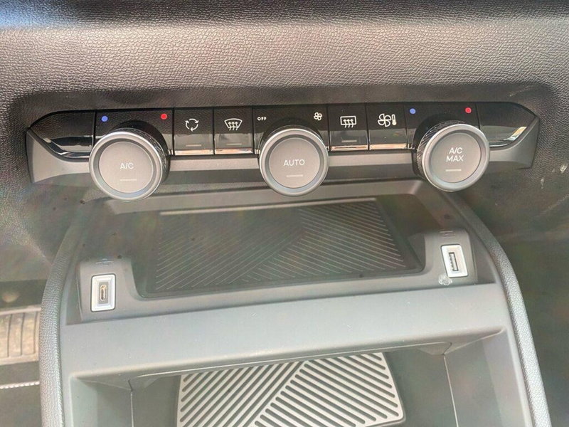 Citroen C4 X nuova a Torino (11)