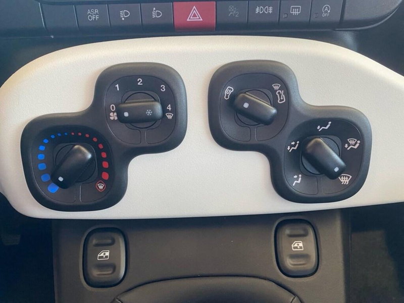 Fiat Panda Cross nuova a Torino (11)