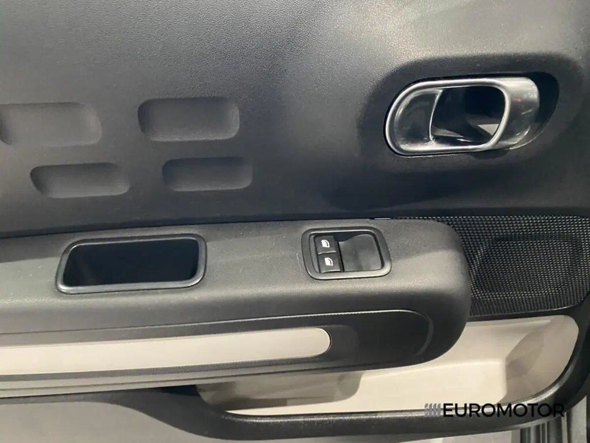 Citroen C3 usata a Bari (12)