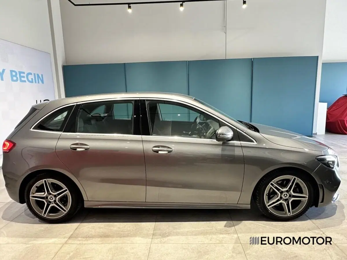 Mercedes-Benz Classe B usata a Bari (4)