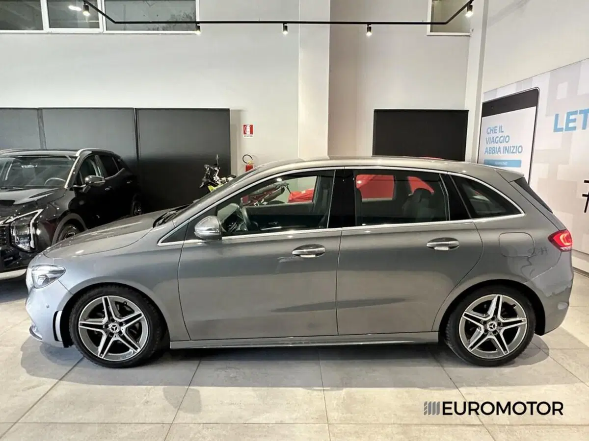 Mercedes-Benz Classe B usata a Bari (8)