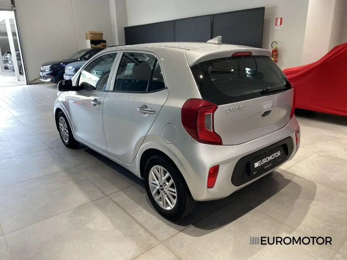Kia Picanto usata a Bari (9)