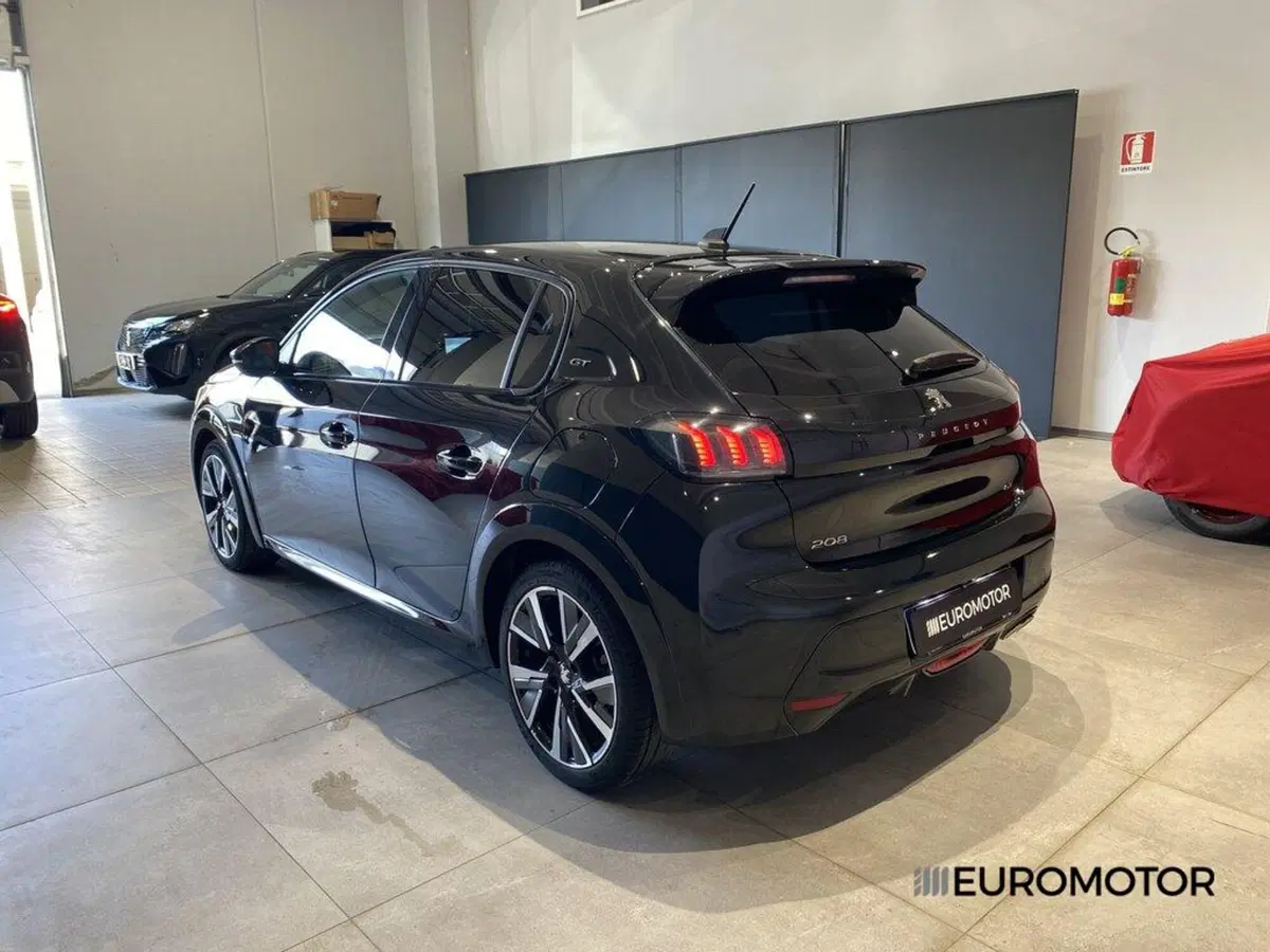 Peugeot 208 usata a Bari (11)