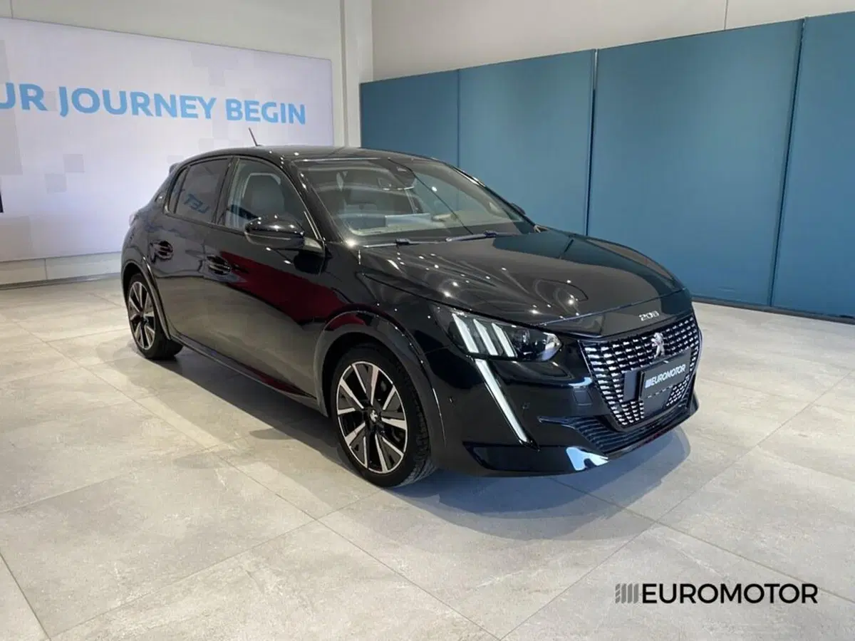 Peugeot 208 usata a Bari (3)