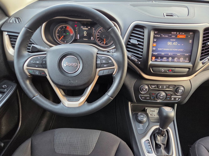 Jeep Cherokee usata a Torino (8)