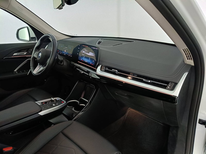 BMW iX1 usata a Ascoli Piceno (10)