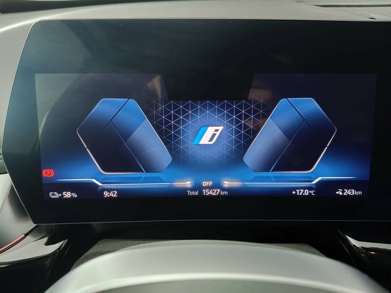 BMW iX1 usata a Ascoli Piceno (12)