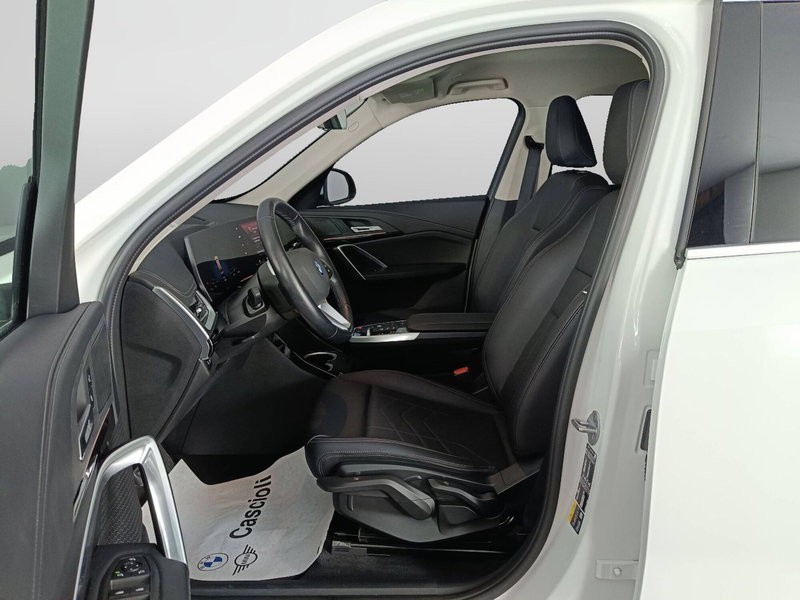 BMW iX1 usata a Ascoli Piceno (8)