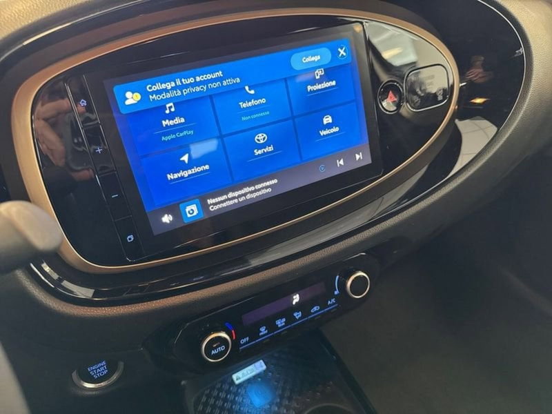 Toyota Aygo X usata a Prato (18)