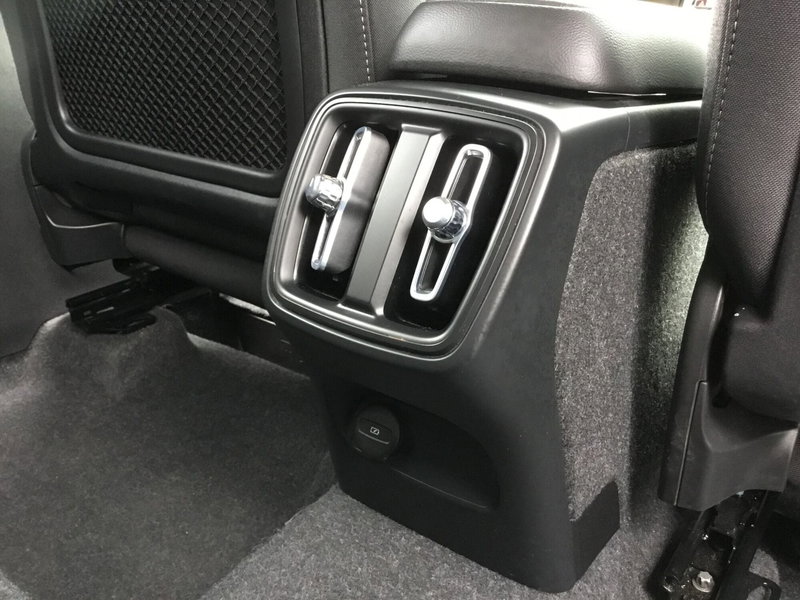 Volvo XC40 usata a Napoli (16)