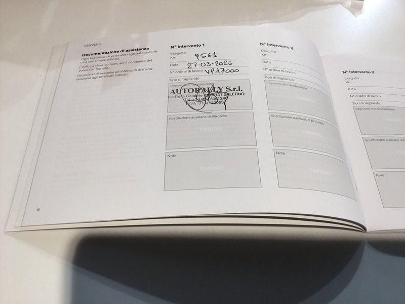 Volvo XC40 usata a Napoli (18)