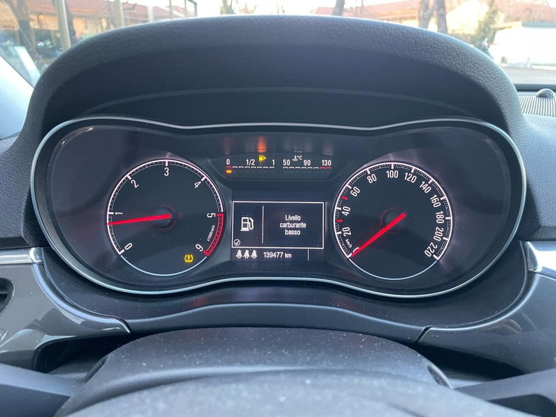 Opel Corsa usata a Vercelli (16)