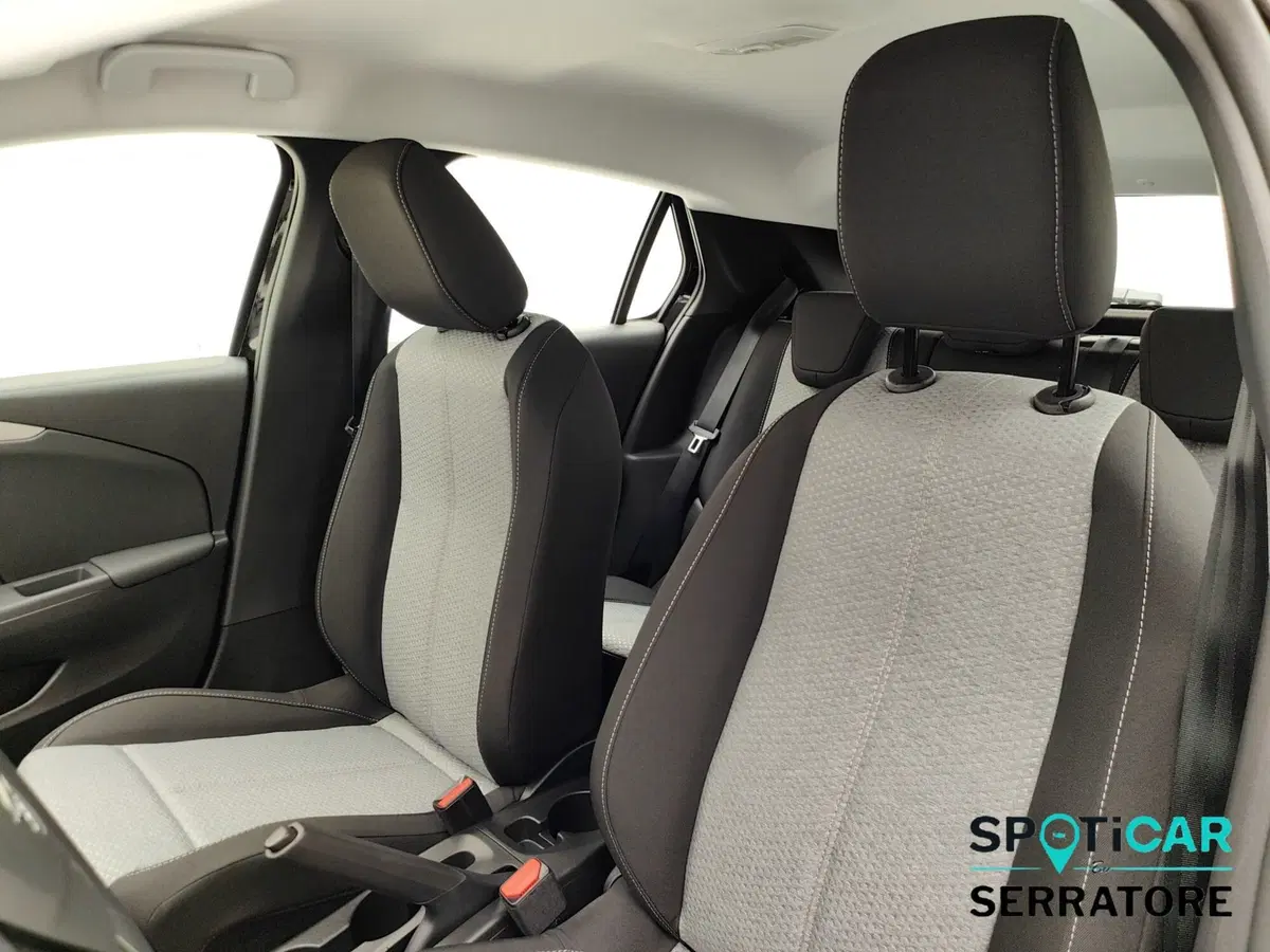 Opel Corsa nuova a Como (12)