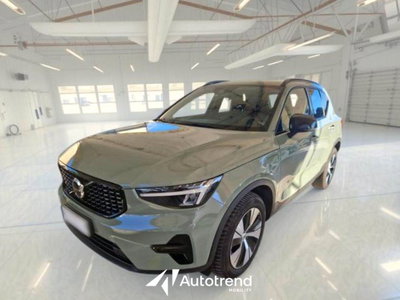 Volvo XC40 T4 Recharge Plug-in Hybrid automatico Plus Dark N1 del 2023 usata a Bari