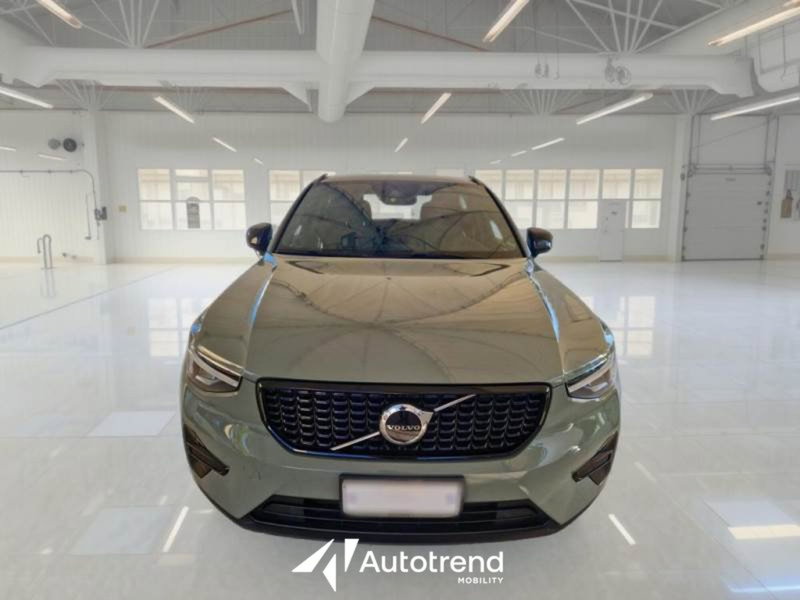 Volvo XC40 usata a Bari (13)
