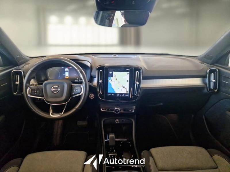 Volvo XC40 usata a Bari (7)