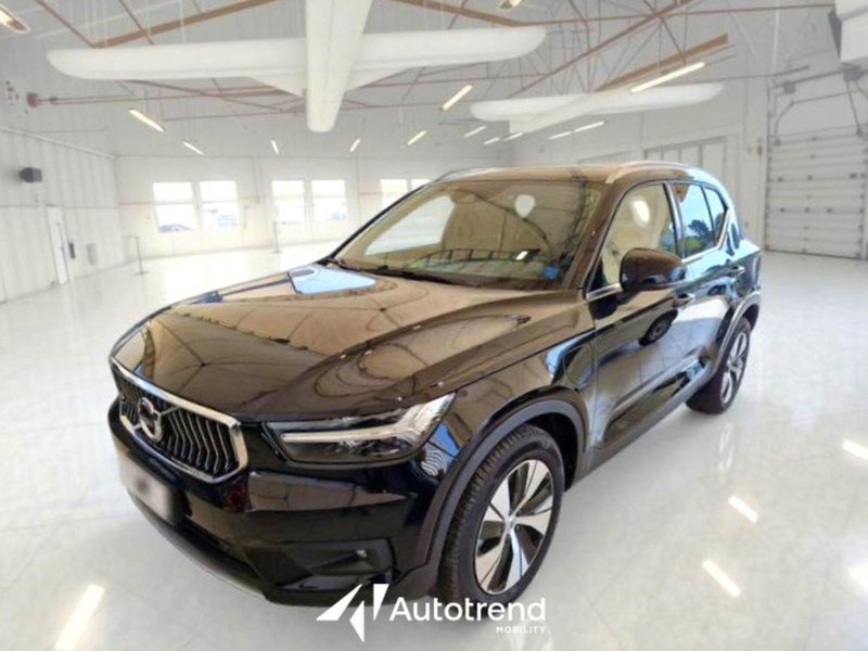 Volvo XC40 usata a Bari (12)