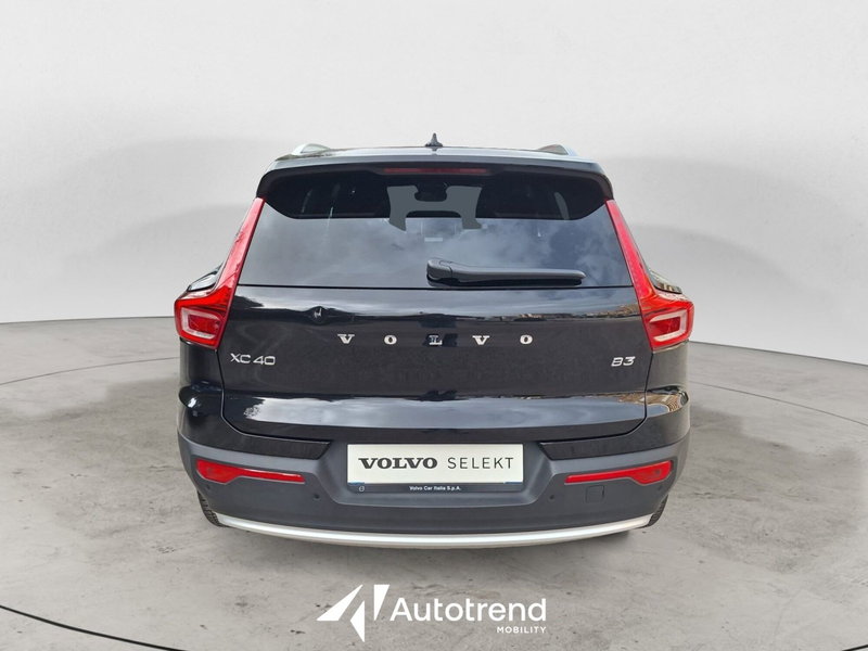 Volvo XC40 usata a Bari (4)