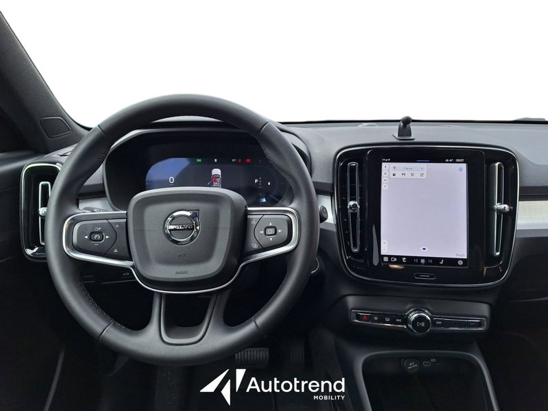 Volvo XC40 usata a Bari (9)