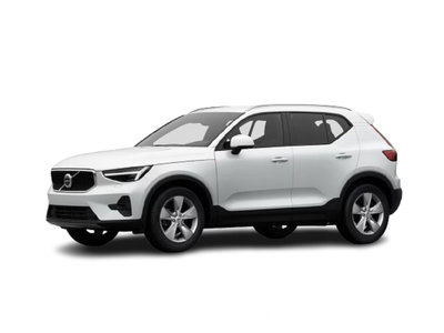 Volvo XC40 B3 automatico Core del 2025 usata a Bari