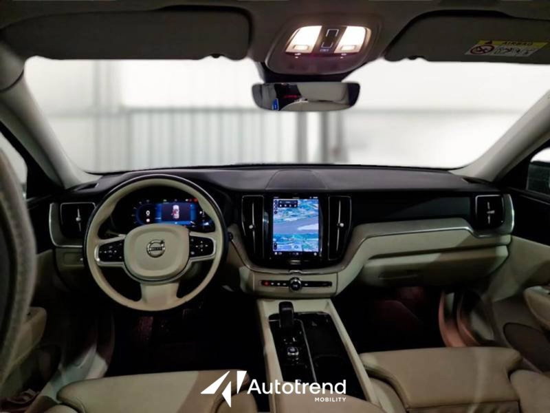 Volvo XC60 usata a Bari (10)