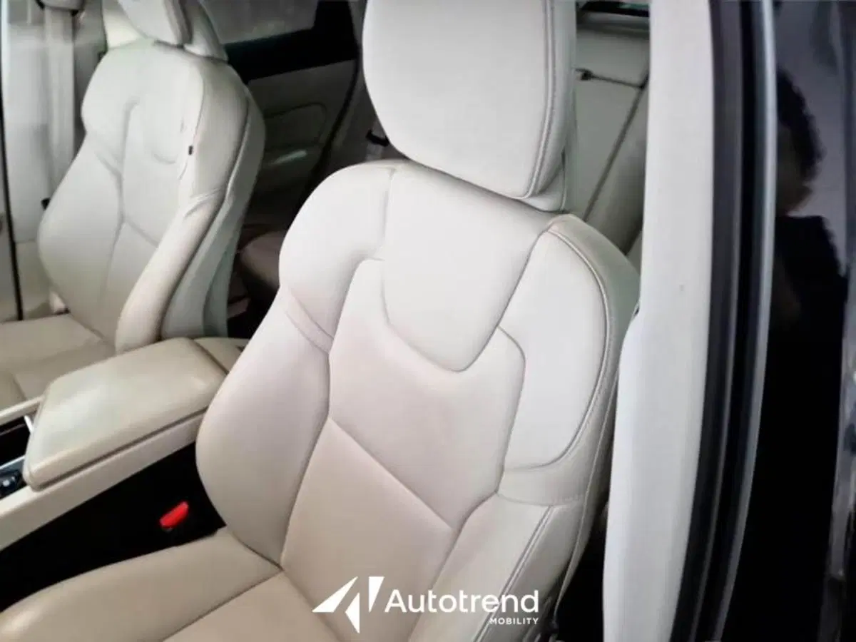Volvo XC60 usata a Bari (8)