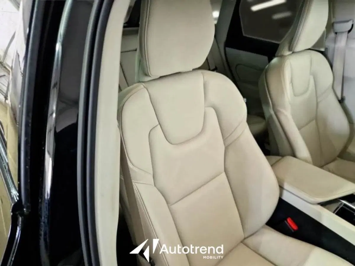 Volvo XC60 usata a Bari (9)