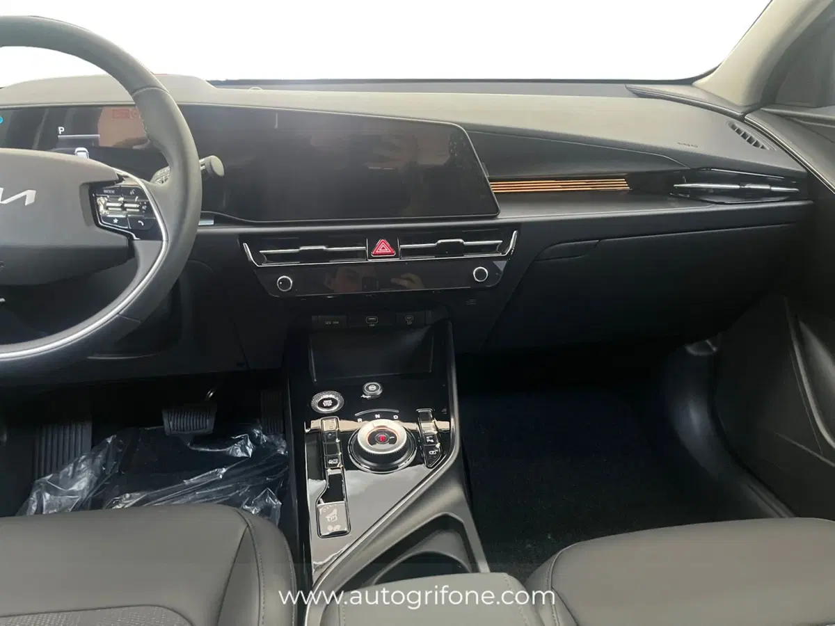 Kia Niro nuova a Modena (11)