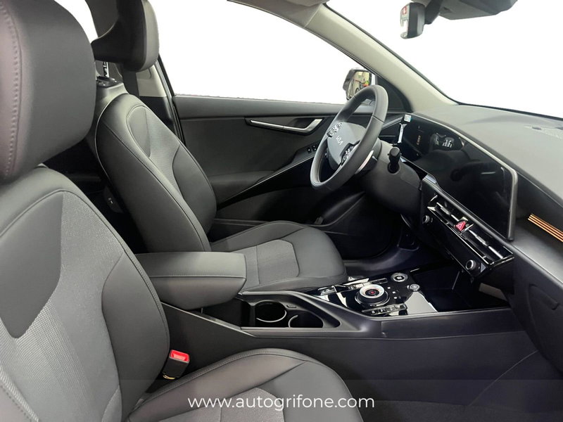 Kia Niro nuova a Modena (15)