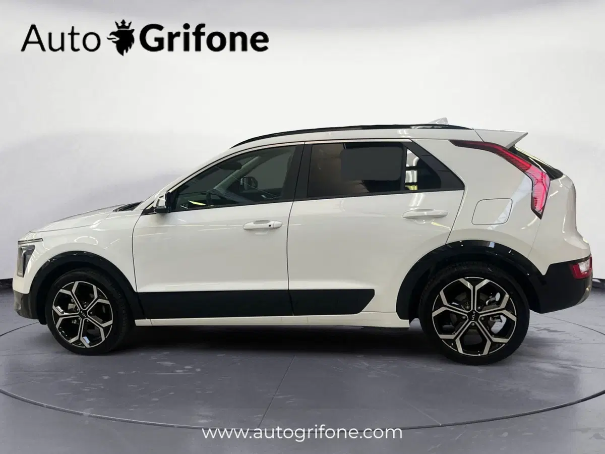 Kia Niro nuova a Modena (2)