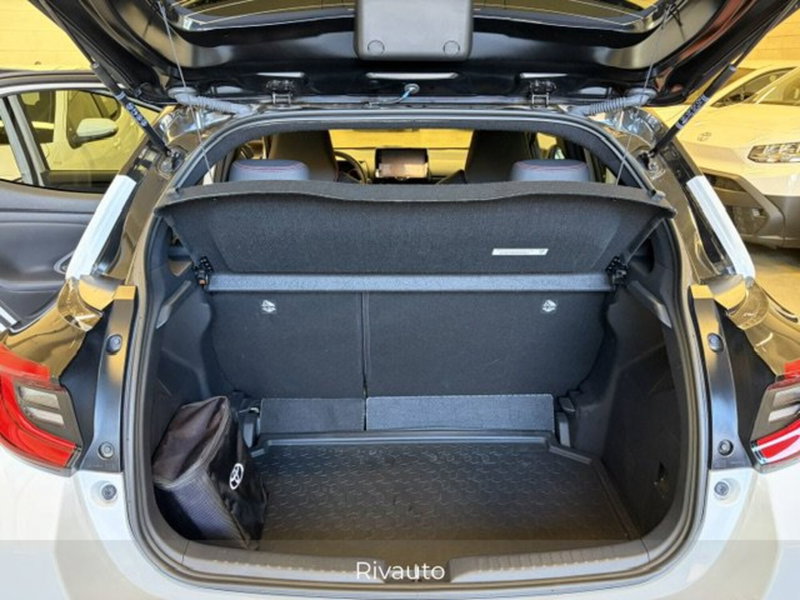 Toyota Yaris GR Sport usata a Como (11)