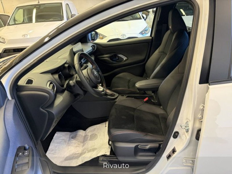 Toyota Yaris GR Sport usata a Como (9)
