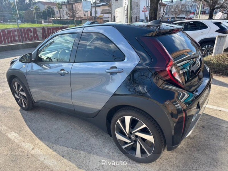 Toyota Aygo X usata a Como (16)