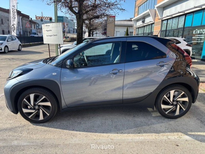 Toyota Aygo X usata a Como (3)
