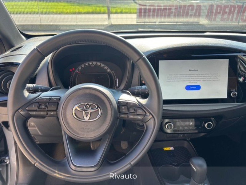 Toyota Aygo X usata a Como (7)
