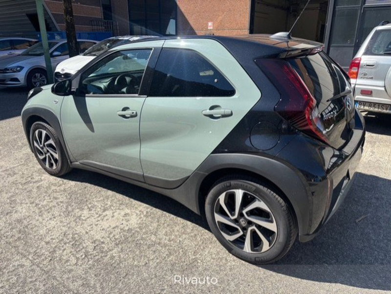 Toyota Aygo X usata a Como (12)