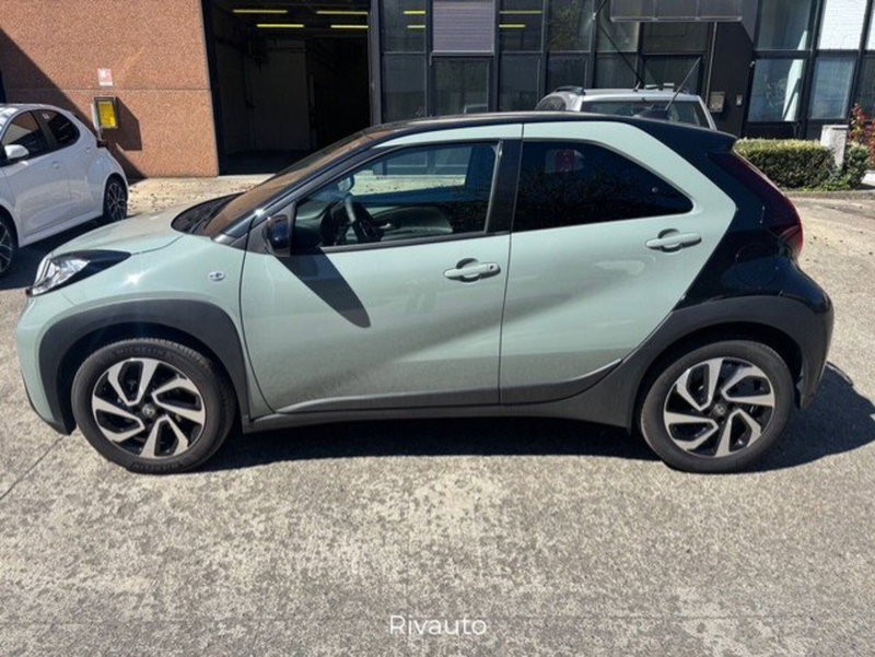 Toyota Aygo X usata a Como (3)